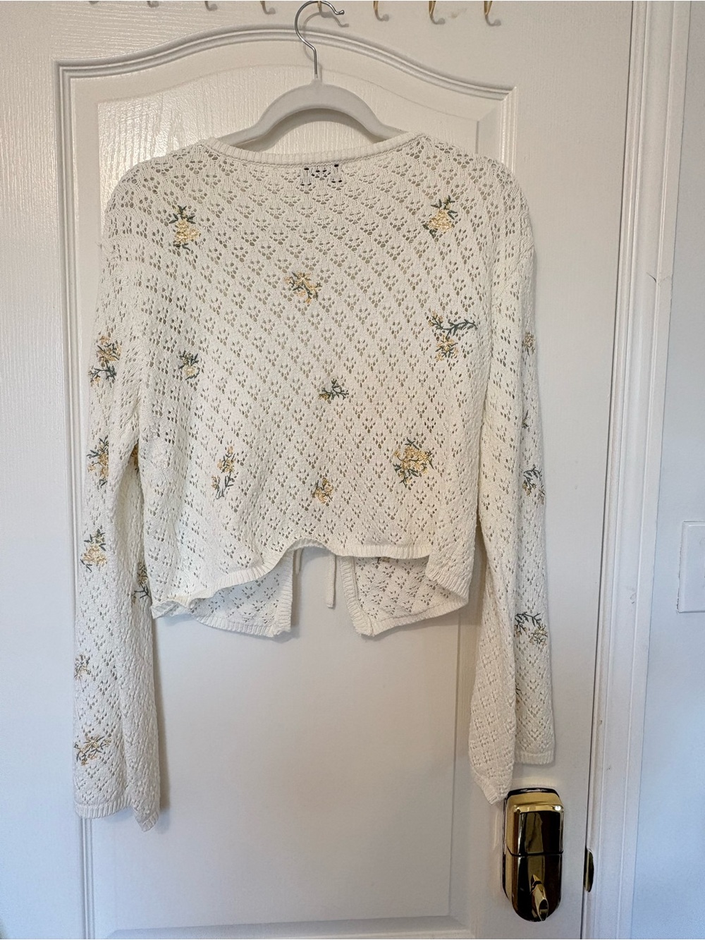 Cream Floral Tie-Front Knit Sweater - Picture 2 of 6